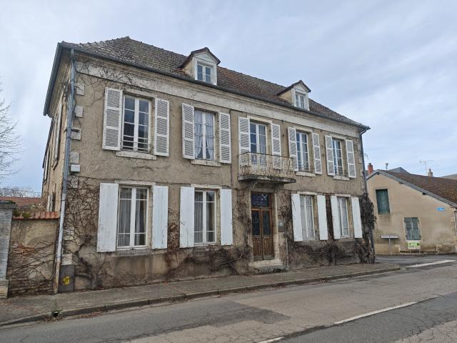 Maison vente à Nevers, Dornes