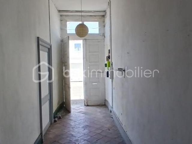 Maison vente à Saintes, Burie