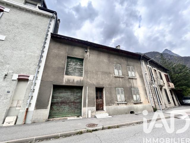Maison vente à Grenoble, Livet-et-gavet
