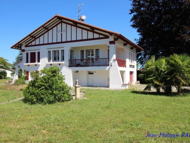 Maison vente à Pau, Bordes