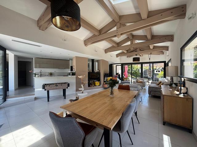 Maison vente à Aix-en-Provence, Cabriès