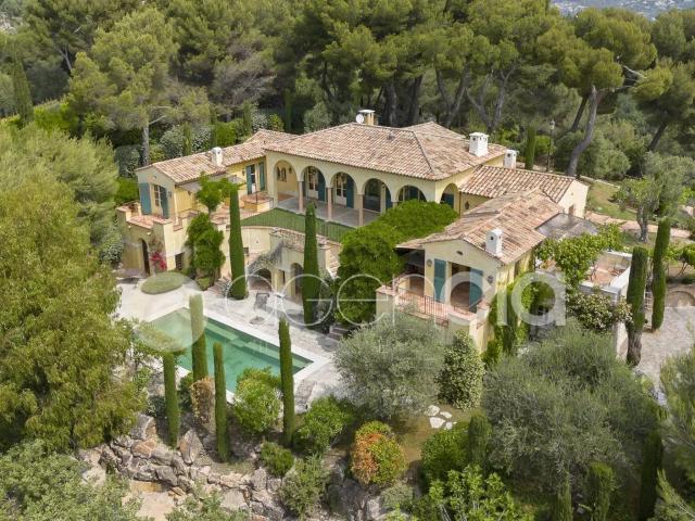 Maison vente à Grasse, Carros