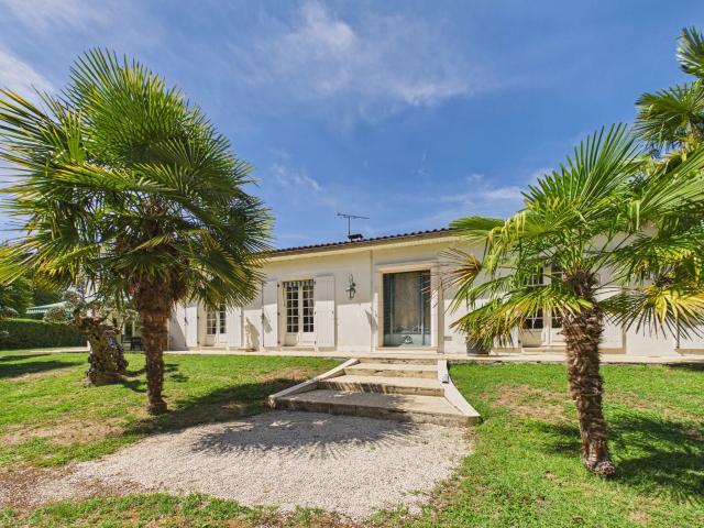 Maison vente à Aigre