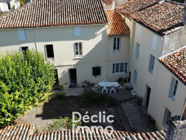 Maison vente à Angoulême, Aignes-et-puypéroux