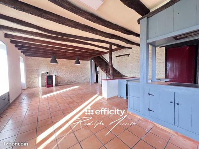Maison vente à Niort, Sainte-eanne