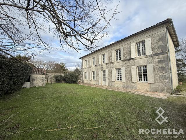 Maison vente à Saint-Jean-d'Angély, Nouvelle-Aquitaine