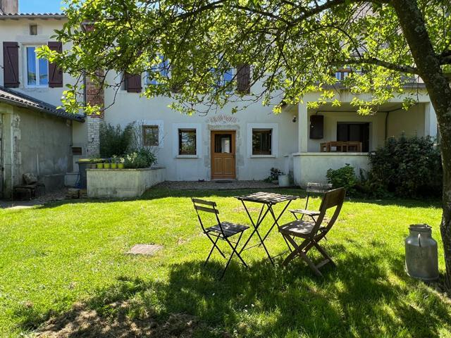 Maison vente à Limes, Champagné-Saint-Hilaire