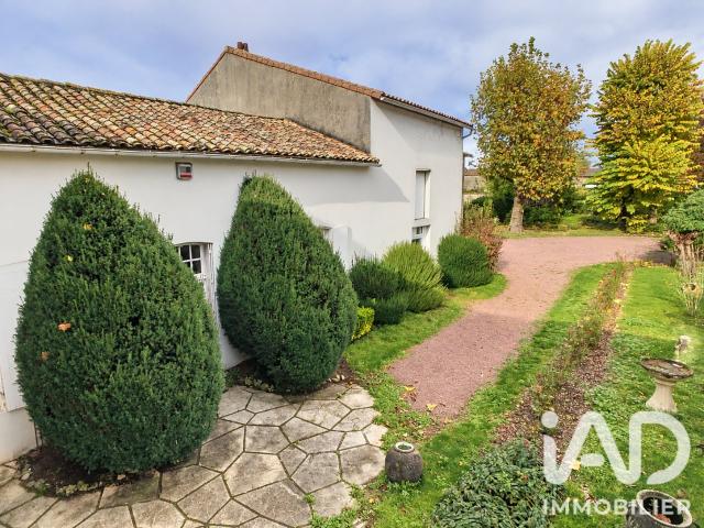 Maison vente à Les Moulins, Villefagnan
