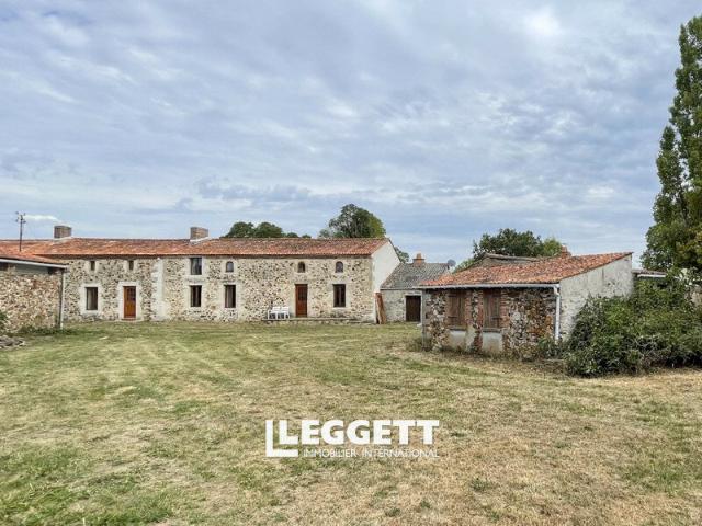 Maison vente à Bressuire, Genneton