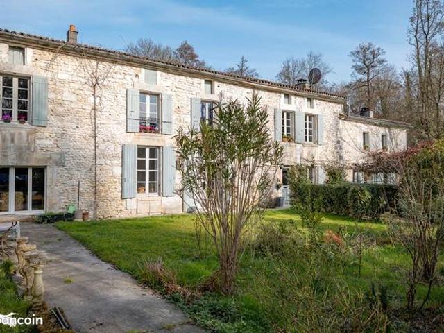 Maison vente à Saintes, Saint-césaire