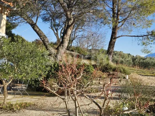 Maison vente à Carpentras, Visan