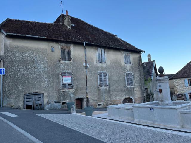 Maison vente à Dole, Saint-lothain