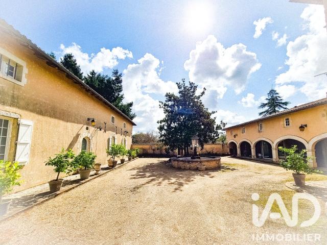 Maison vente à Confolens, Vieux-ruffec