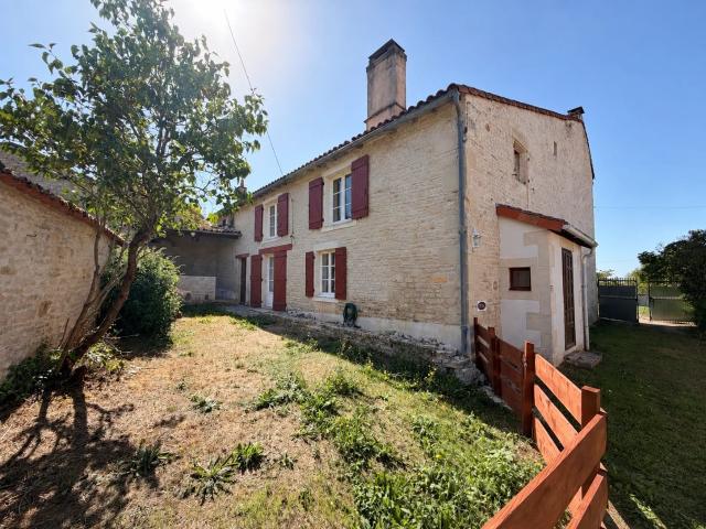 Maison vente à Saint-Fraigne, Charente