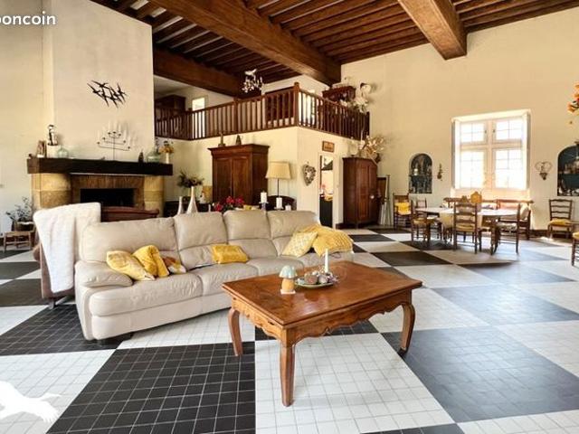 Maison vente à Confolens