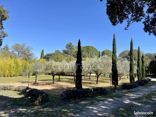 Maison vente à Aix-en-Provence, Jouques