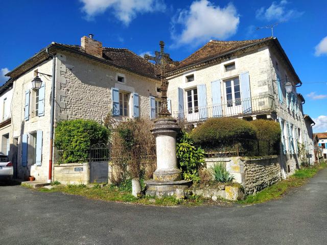 Maison vente à Angoulême, Salles-lavalette