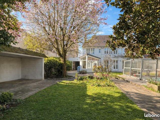 Maison vente à Nogent-le-Roi, Eure-et-Loir
