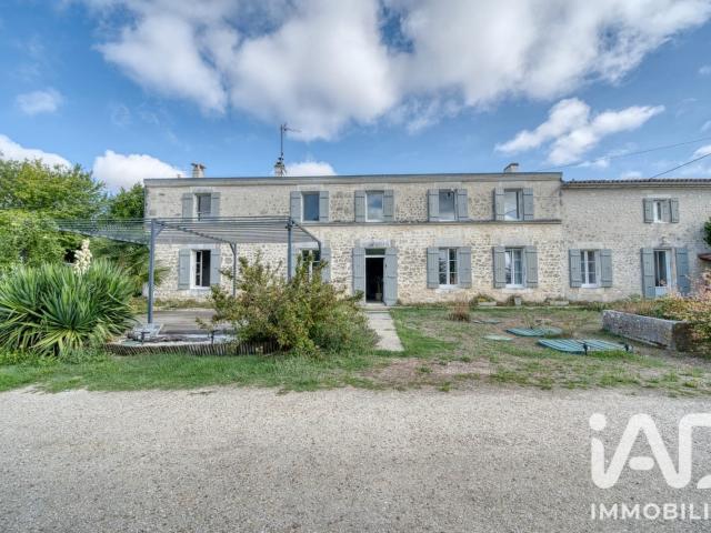 Maison vente à Saintes, Saint-romain-de-benet