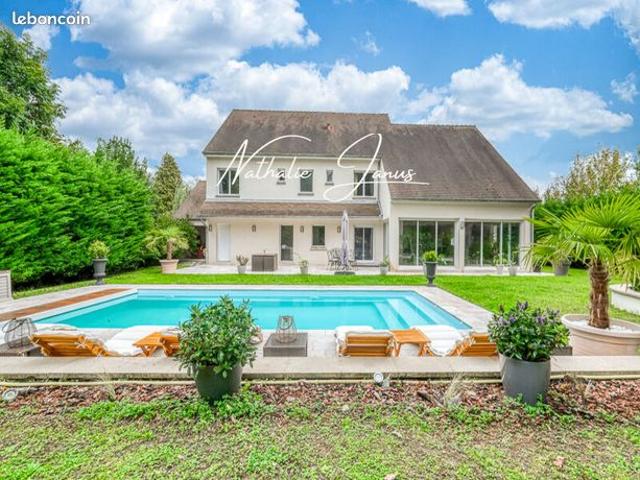 Maison vente à Fontainebleau, Cély