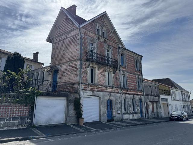 Maison vente à Barbezieux-Saint-Hilaire, Charente
