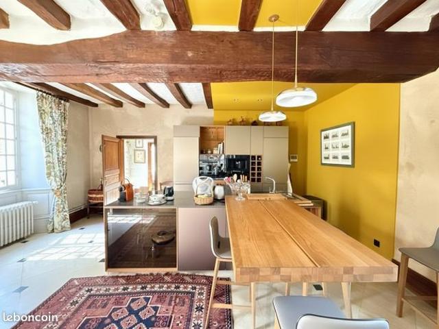 Maison vente à Angers, Tiercé