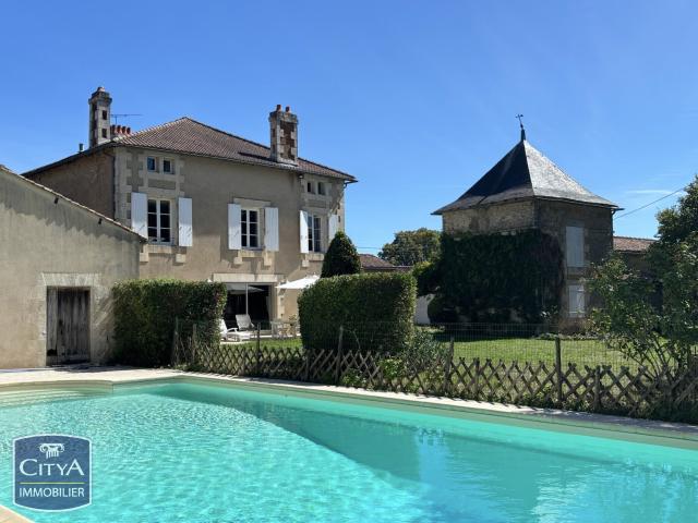 Maison vente à Le Bourg, La Villedieu-du-Clain