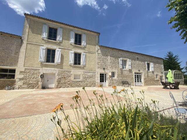 Maison vente à Angoulême, Asnières-sur-nouère