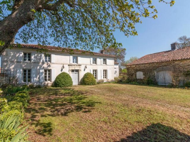 Maison vente à Cognac, Segonzac