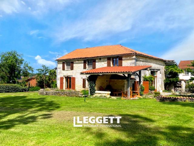 Maison vente à Confolens, Cellefrouin