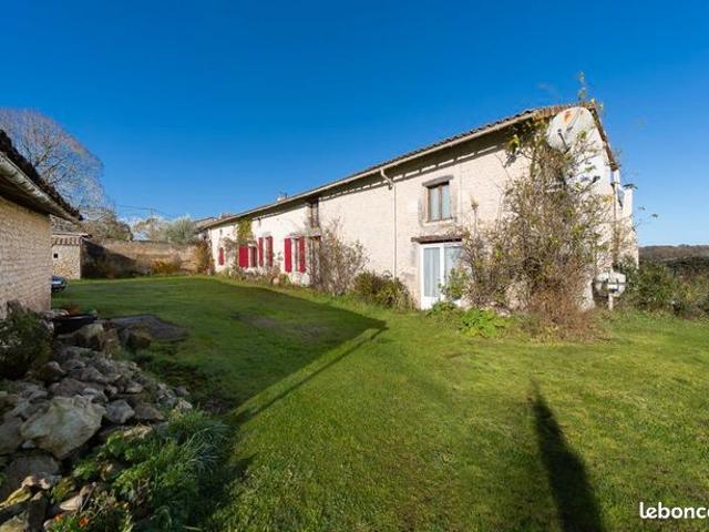 Maison vente à Pommiers-Moulons, Charente-Maritime