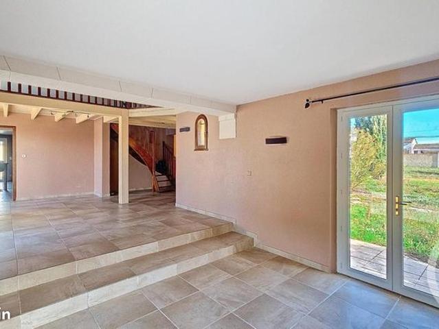 Maison vente à Fontenay-le-Comte, Bessay