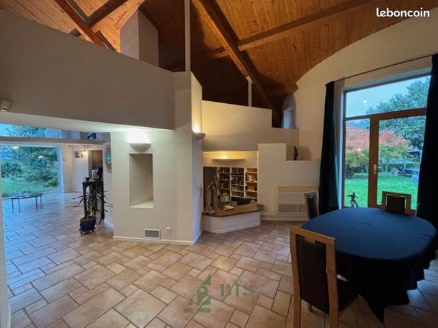 Maison vente à Roanne, Saint-vincent-de-boisset