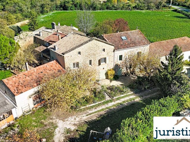 Maison vente à Carpentras, Travaillan