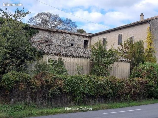 Maison vente à Nîmes, Lussan