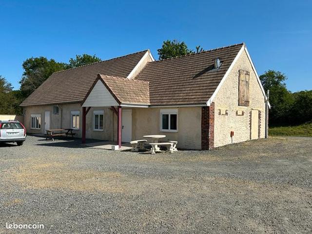 Maison vente à La Flèche, Requeil