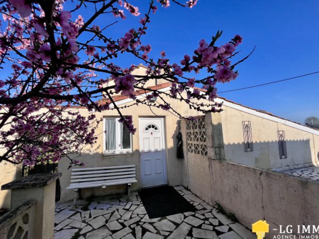 Maison vente à Saintes, Brie-sous-mortagne