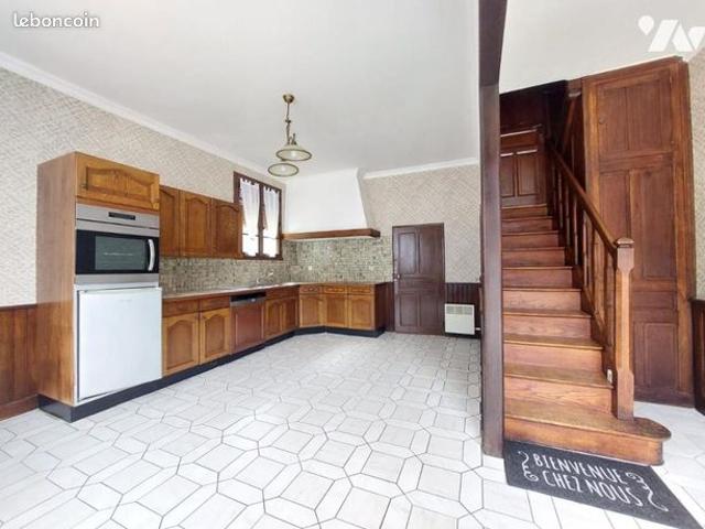 Maison vente à Confolens, Montjean