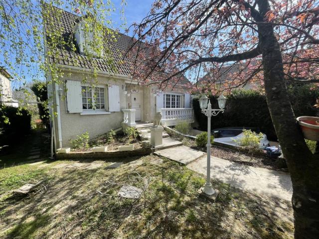 Maison vente à Chelles, Castermant