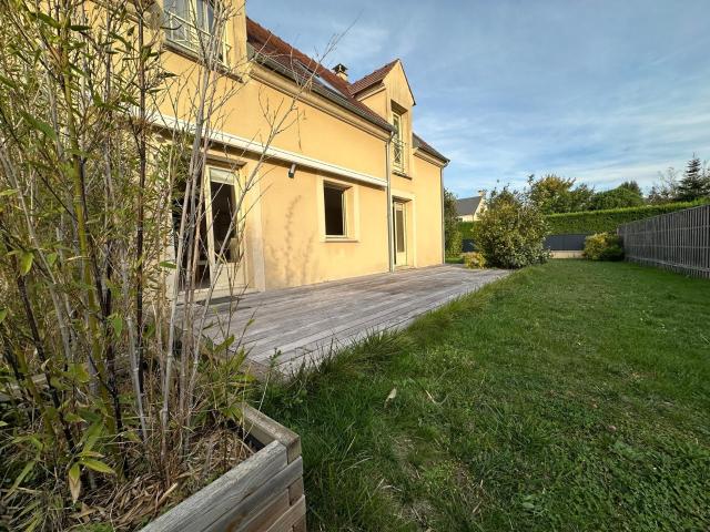 Maison location à Saint-Germain-en-Laye, Crespières