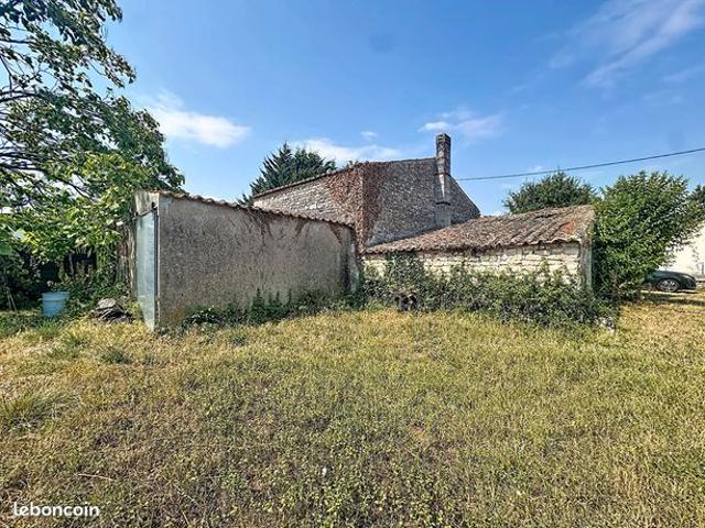 Maison vente à Saintes, Saint-romain-de-benet