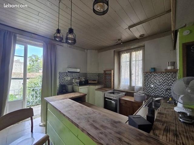 Maison vente à Tournon-sur-Rhône, Lamastre