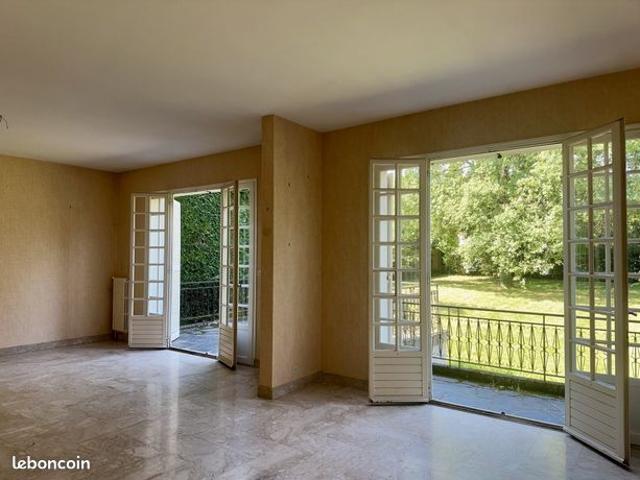 Maison vente à Évry, Petit-bourg