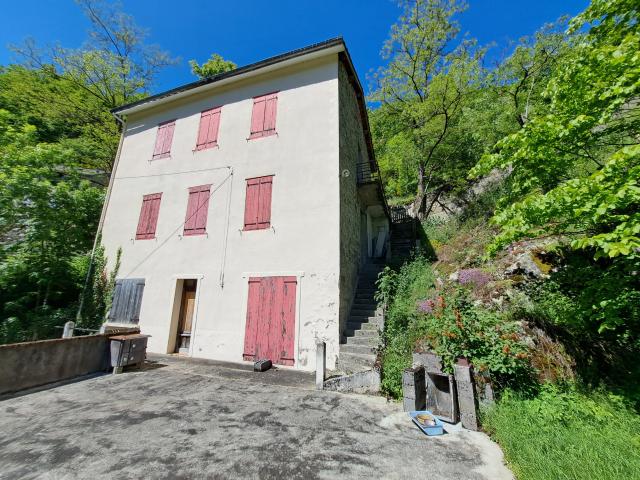 Maison vente à Foix, Carcanières