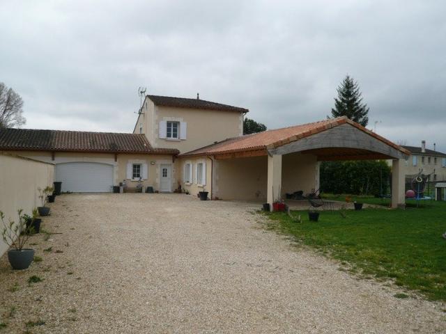 Maison vente à Ars, Moulin Vieux