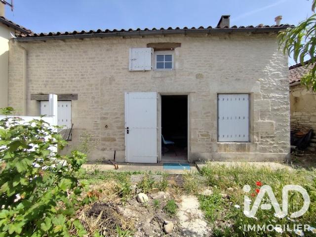 Maison vente à Les Fontaines, Prin-Deyrançon