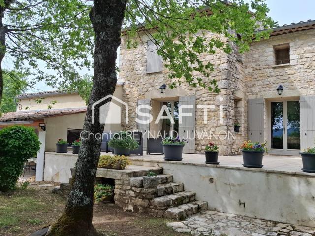 Maison vente à Apt, Saint-martin-de-castillon