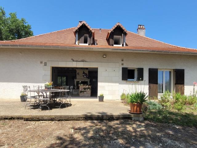 Maison vente à La Roche-chalais, Le Massias