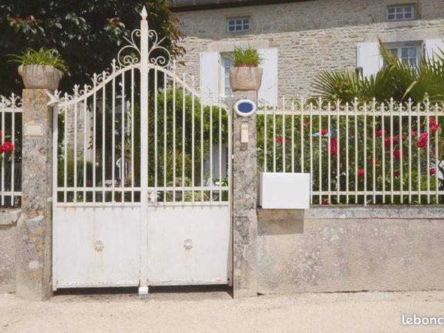 Maison vente à Montmorillon, Voulême