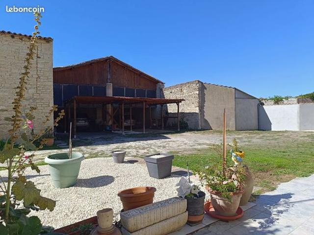 Maison vente à Frontenay-Rohan-Rohan, Deux-Sèvres